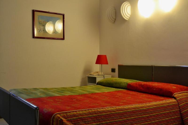 Hotel Italia Foligno Exterior photo